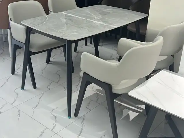Комплект стола и стульев, Душанбе