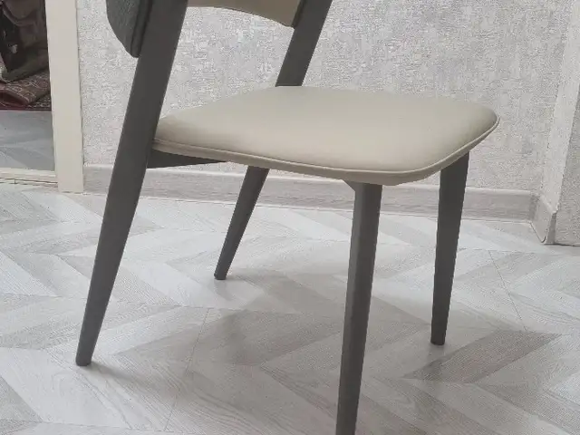 Стулья, Хуҷанд
