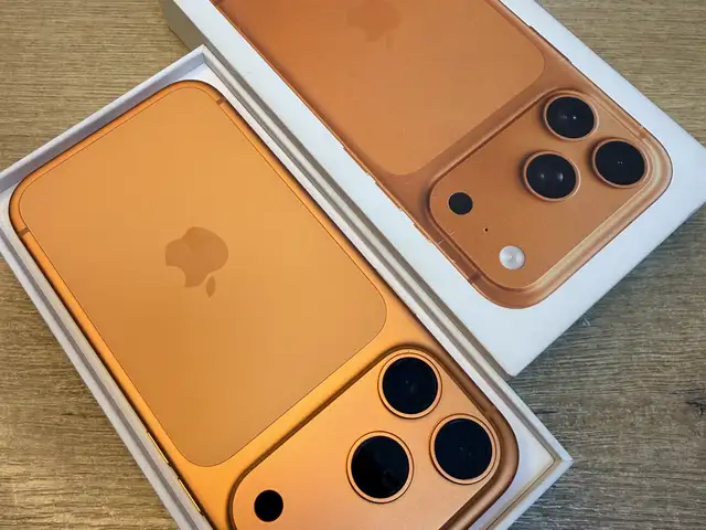 Apple iPhone 17 Pro, 256 gb, Cosmic Orange, Худжанд