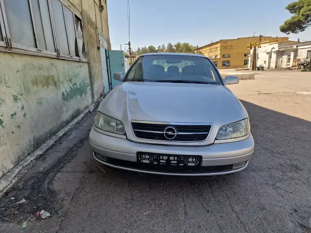 Opel Omega