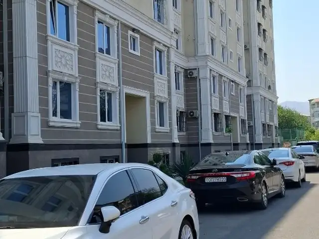 3-комн. квартира, 3 этаж, 89 м², 18 мкр, Хуҷанд