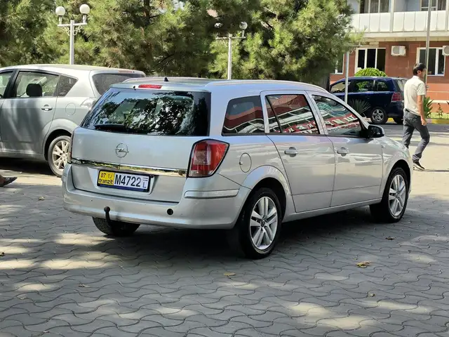 Opel Astra H