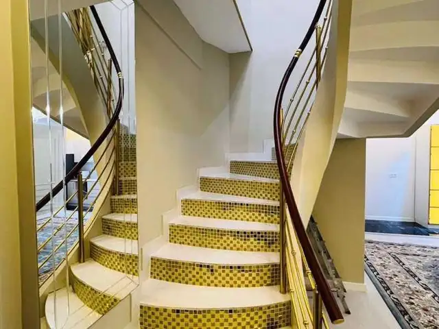 2-комн. квартира, 10 этаж, 170м², Исмоили сомони, Душанбе