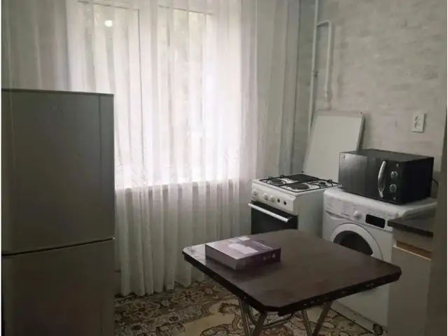 2-комн. квартира, 2 этаж, 50м², 32 микрорайон , Худжанд