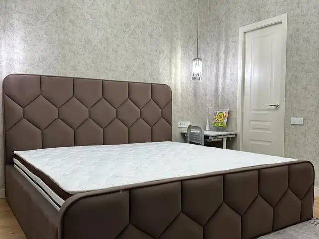 Двуспальная кровать, Душанбе