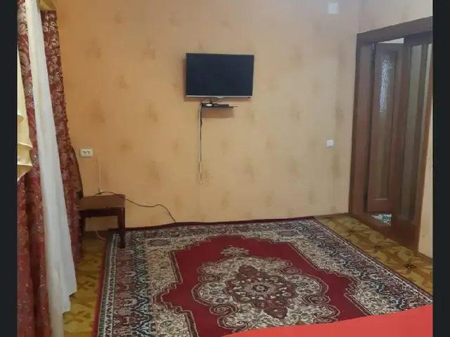 1-комн. квартира, 2 этаж, 48 м², 13 мкр, Худжанд