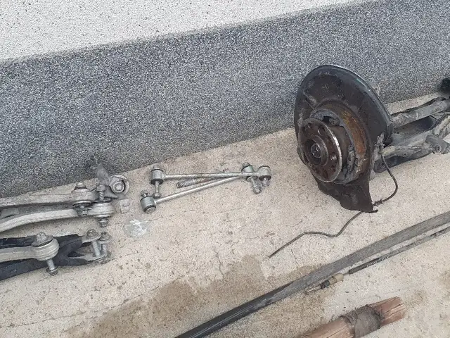 Задний ходовой на Mercedes-Benz W211, Душанбе