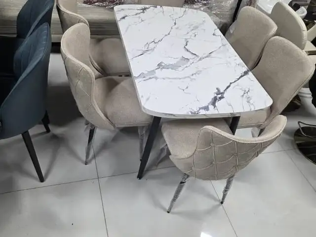 Стол и стулья, Душанбе