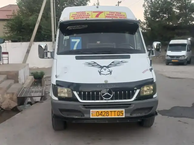 Микроавтобус Mercedes-Benz Sprinter, 2004, Душанбе
