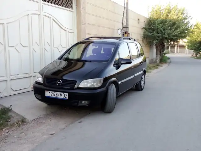 Opel Zafira