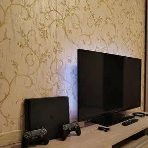 Игровая приставка Sony PlayStation 4 slim, Душанбе