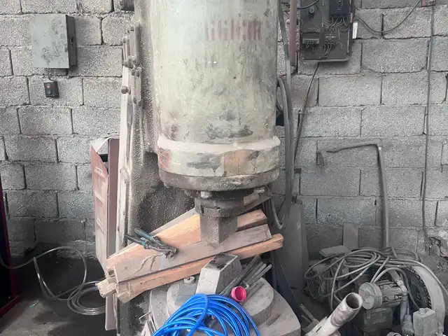 Кузнечный пневматический молот, Душанбе