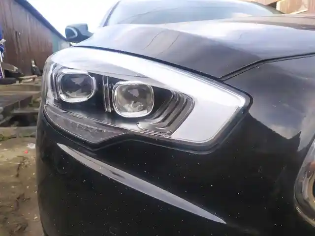 Фара от Kia k7, Душанбе