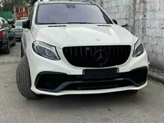 Лобовое стекло фиолетовое от Mercedes-Benz ML, Душанбе