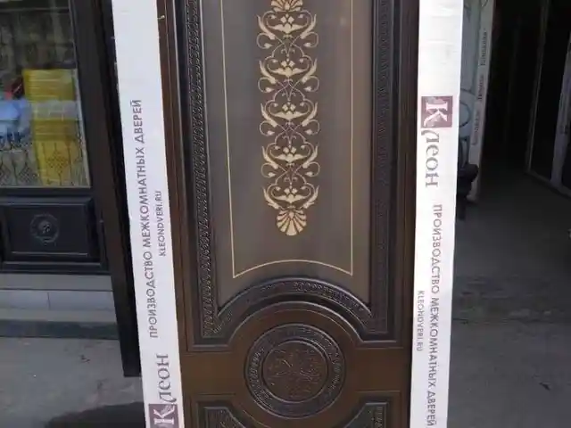 Дверь, Душанбе