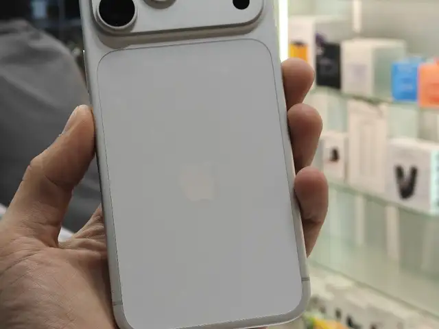 Apple iPhone 17 Pro Max, 512 gb, Silver, Душанбе