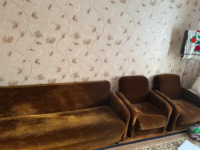 Диван и кресла, Турсунзаде