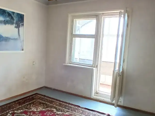 4-комн. квартира, 4 этаж, 80м², Шелкокомбинат, Хуҷанд