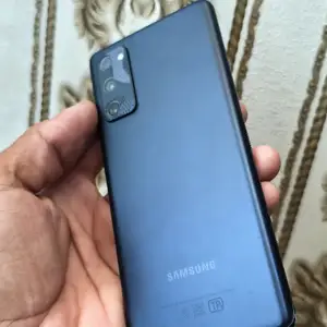 Samsung Galaxy S20 Fe, Исфара