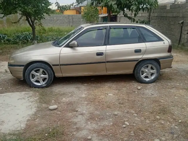 Opel Astra F