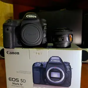 Фотоаппарат 5D Mark lV+объектив 50мм, Хуҷанд
