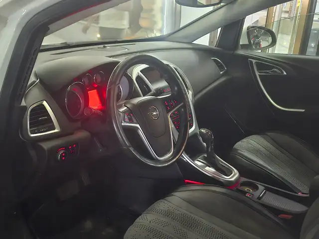 Opel Astra J, 2011, Хуҷанд - 9