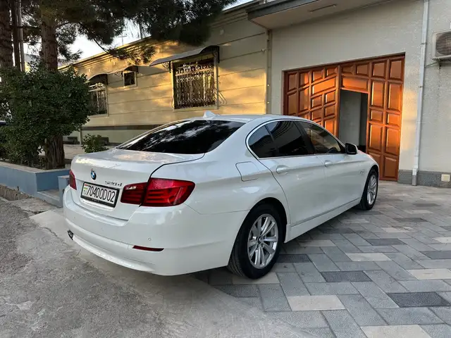 BMW 5 series, 2011, Худжанд - 4