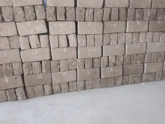 Хишт, Исфара