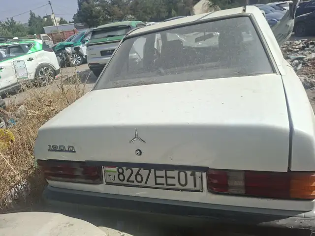 Mercedes-Benz W124