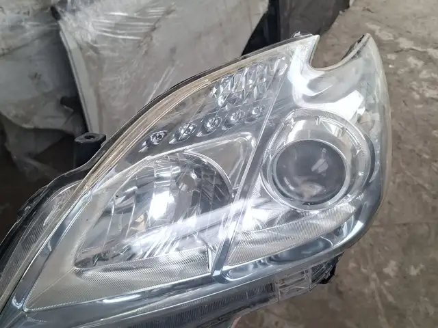 Передние Фары от Toyota Prius, Душанбе