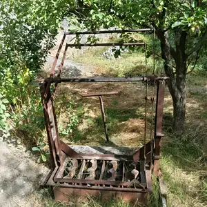 Ручной станок для изготовления шлакоблоков, Айни