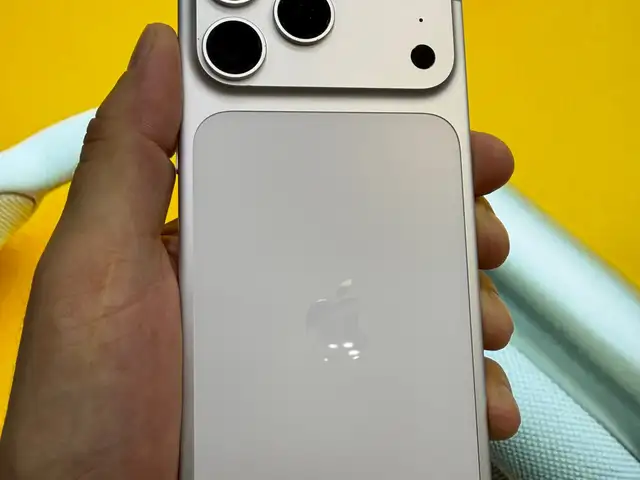 Apple iPhone 17 Pro Max, 256 gb, Silver, Душанбе