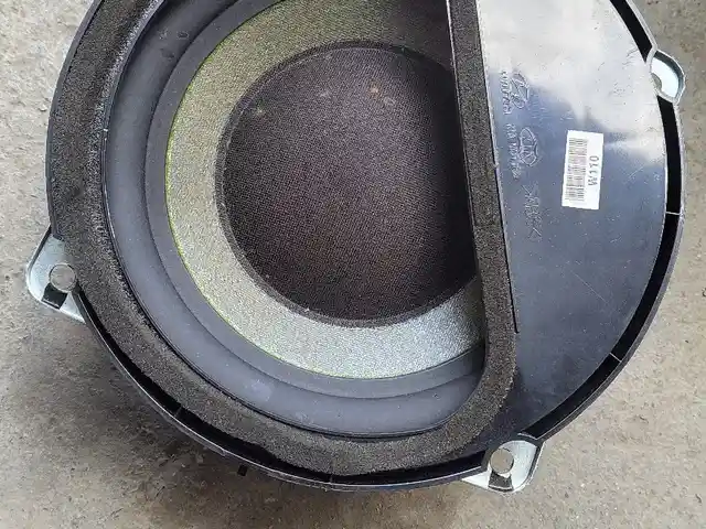 Колонка Hyundai, Худжанд