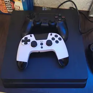 Игровая приставка Sony PlayStation 4 Slim, Хуҷанд