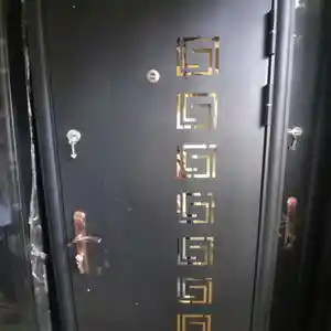 Дверь, Душанбе