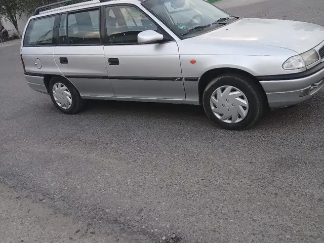 Opel Astra F