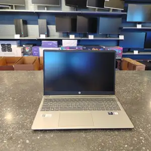 Ноутбук HP/intel core u7/ram 8gb/SSD 512gb/display 15.6/touch, Душанбе