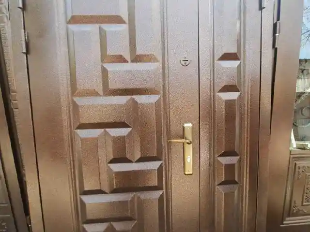 Железная дверь, Душанбе