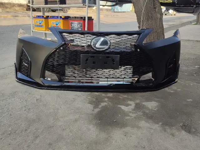 Передний бампер от Lexus is 250, Душанбе