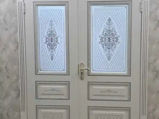 Дверь, Душанбе