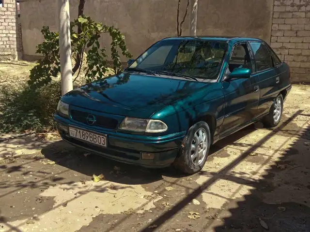 Opel Astra F