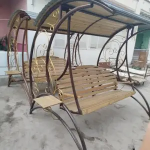 Качели, Канибадам