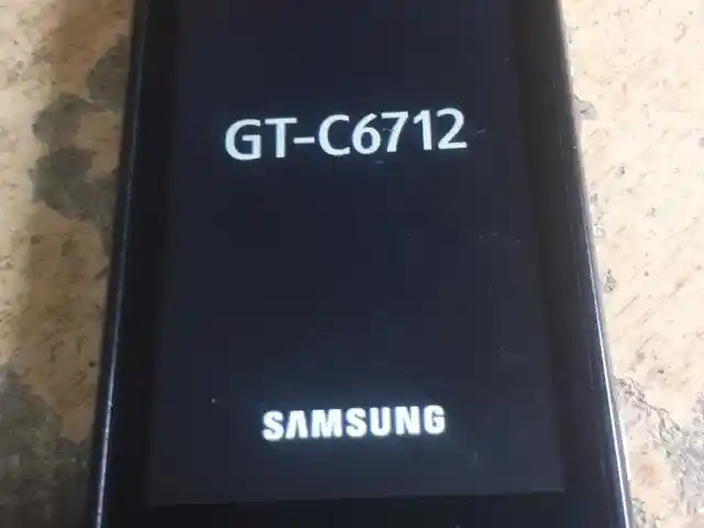 Samsung Duos GT-C6712, Канибадам