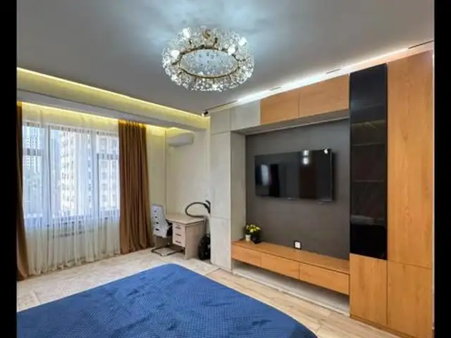 2-комн. квартира, 5 этаж, 60м², Сомони, Душанбе