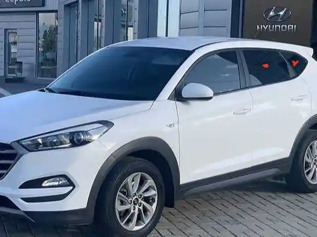 Cтекло боковое заднее двери от Hyundai Tucson, Душанбе