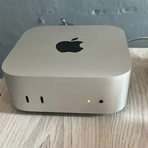 Мини-мак Aple Mac mini m4, Конибодом