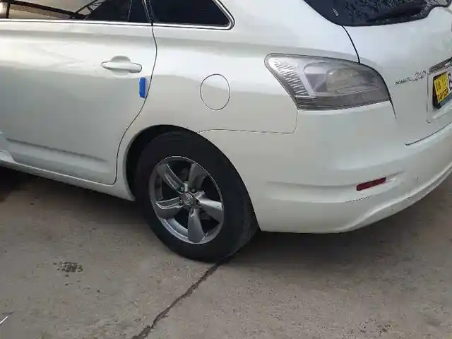 Задние нетонированние стекла для Toyota Mark X Zio, Душанбе