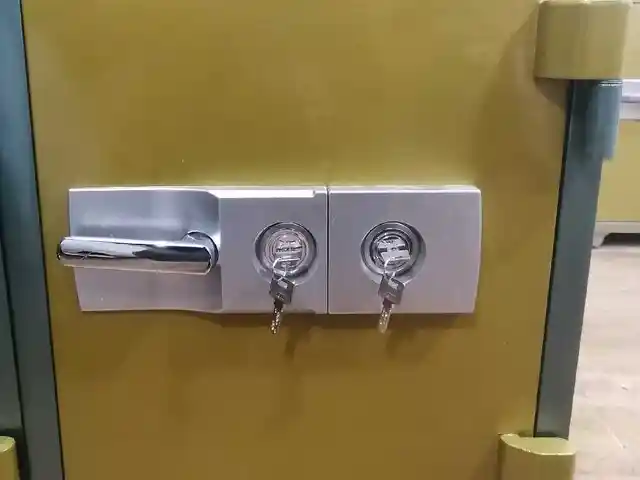 Сейф, Душанбе