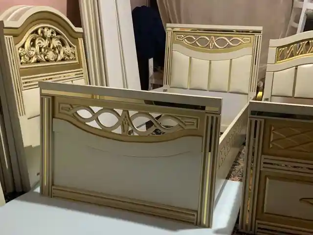 Классическая односпальная кровать, Турсунзаде