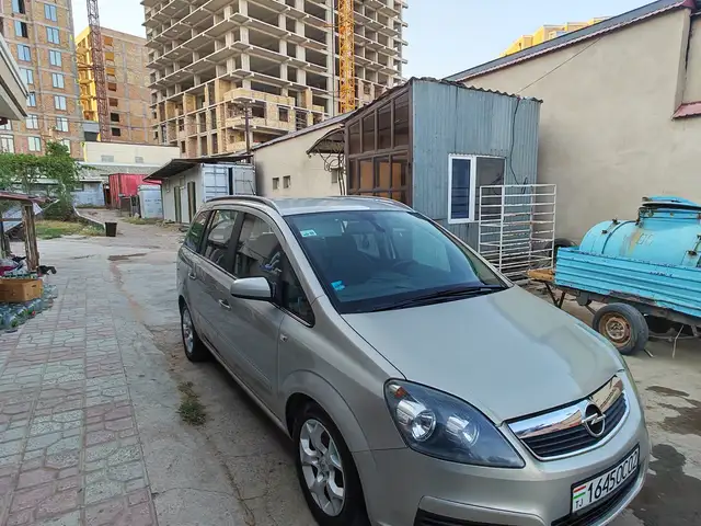 Opel Zafira
